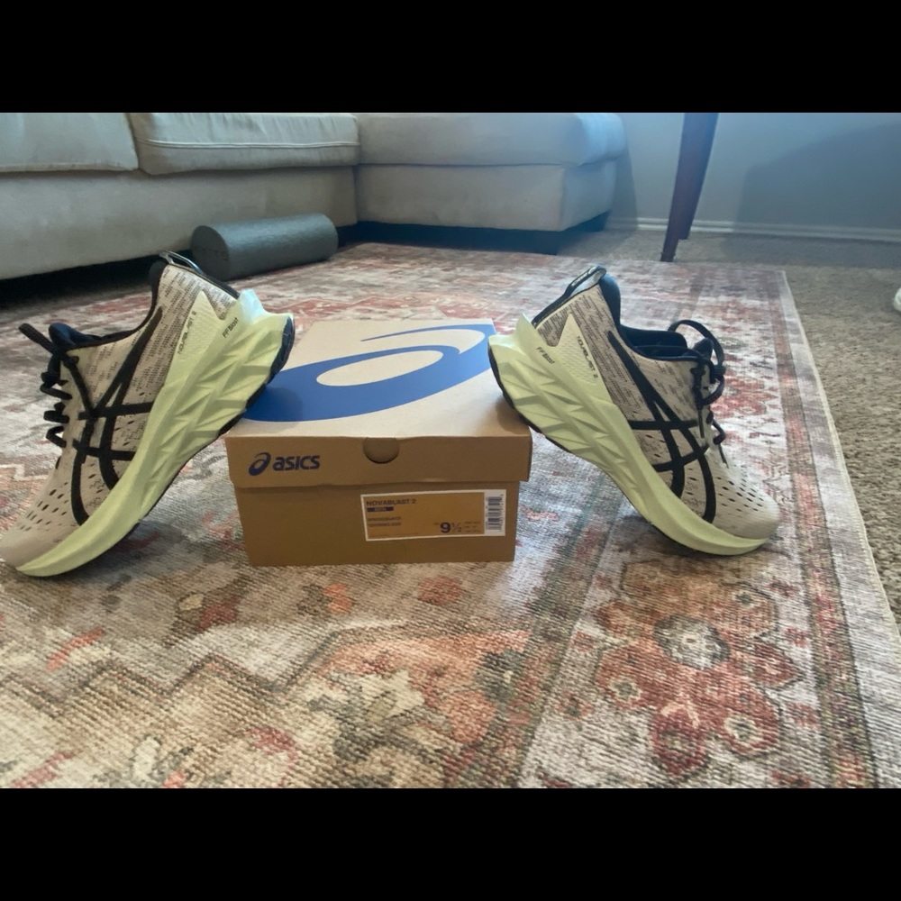 ASICS Novablast 2 M9.5
